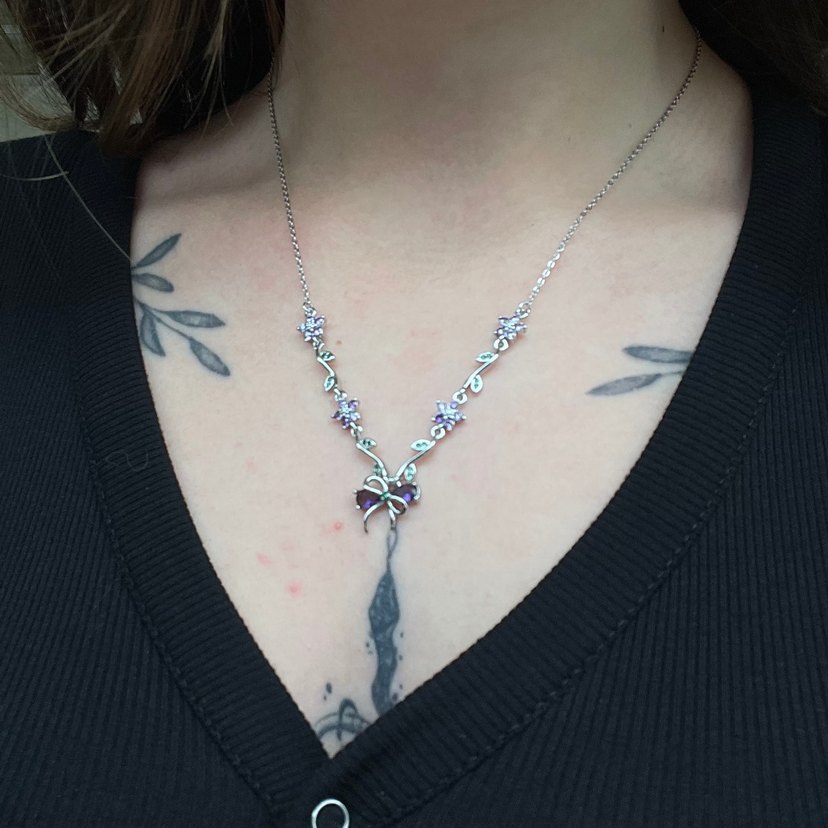 Silver Mor Çiçekli Çelik Kolye - Görsel 2