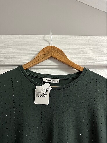 44 Beden Haki Yeşili Pullu Bluz