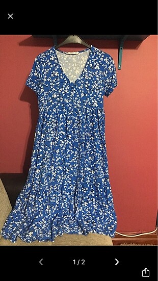 Koyu mavi çiçekli butik ürünü elbise