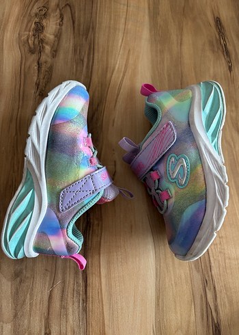 24 numara Skechers Spor ayakkabı - Görsel 2