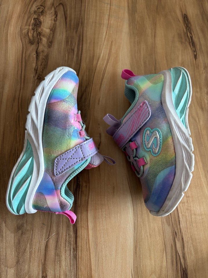 24 numara Skechers Spor ayakkabı - Görsel 2