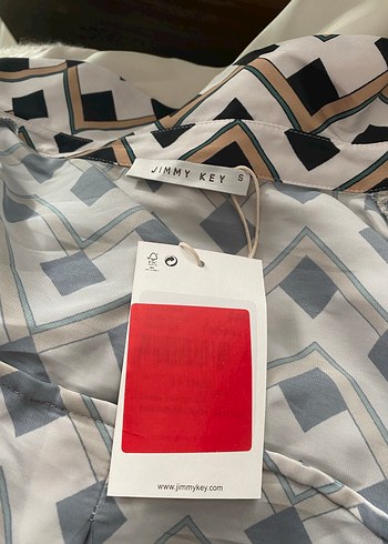 Kadın Desenli Uzun Kollu Gömlek - Görsel 3