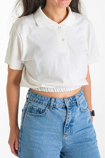 Pamuklu polo yaka crop tişört