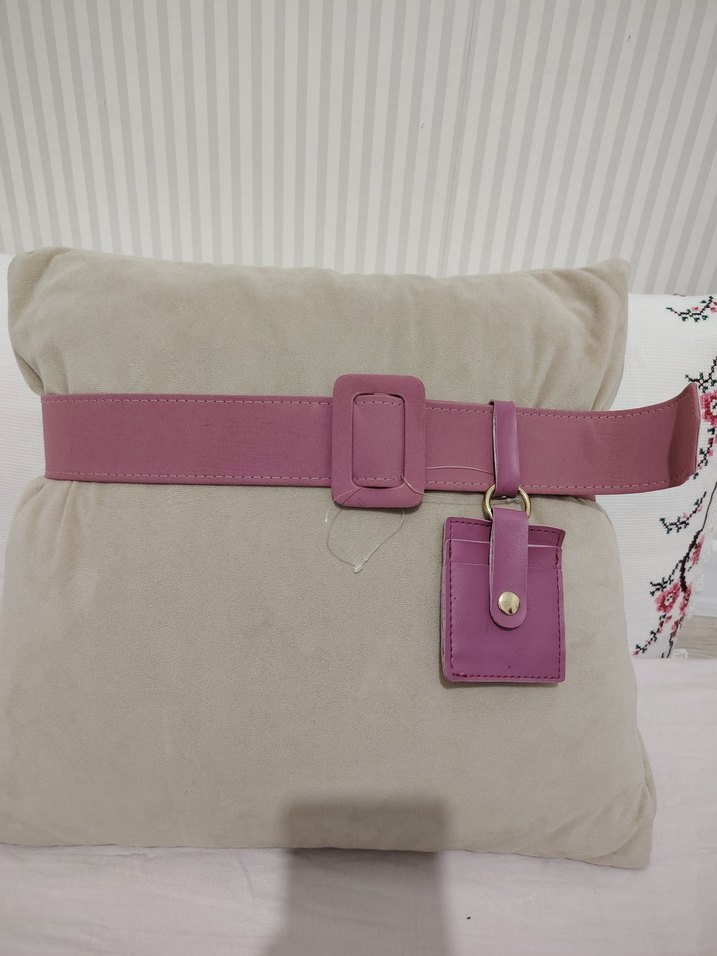 Pembe Deri Tokalı küçük çantalı Kadın Kemer - Görsel 2