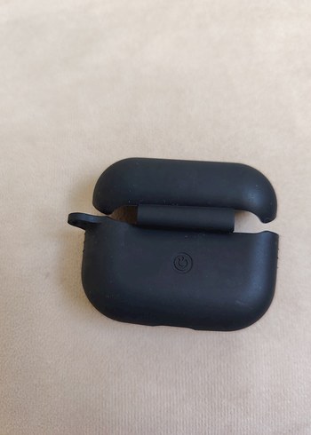 Siyah Kablosuz Kulaklık Şarj Kutusu - Görsel 3