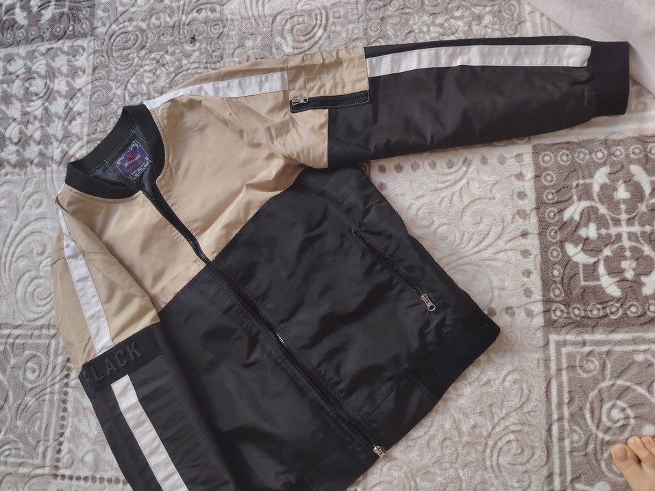 Bej Siyah Fermuarlı Günlük Mont - Görsel 2