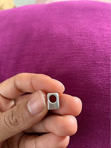 Beden gri Renk D Harfi Pandora Charm