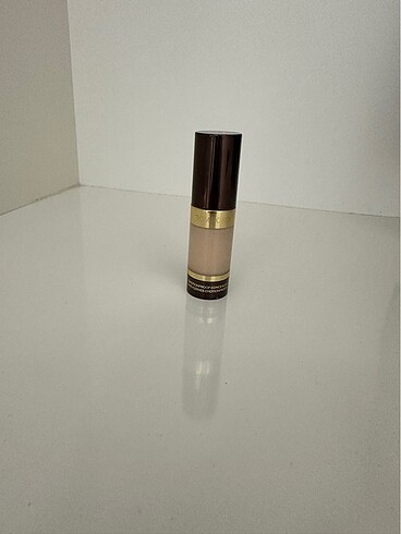 Tom ford kapatıcı