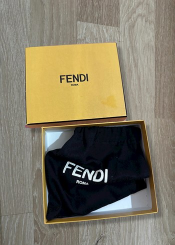 Gold Zincir Detaylı Kadın El Zinciri - Görsel 3