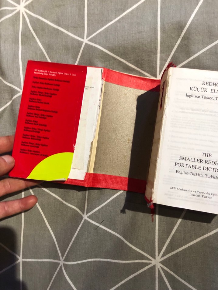 Redhouse İngilizce-Türkçe Küçük El Sözlüğü - Görsel 3