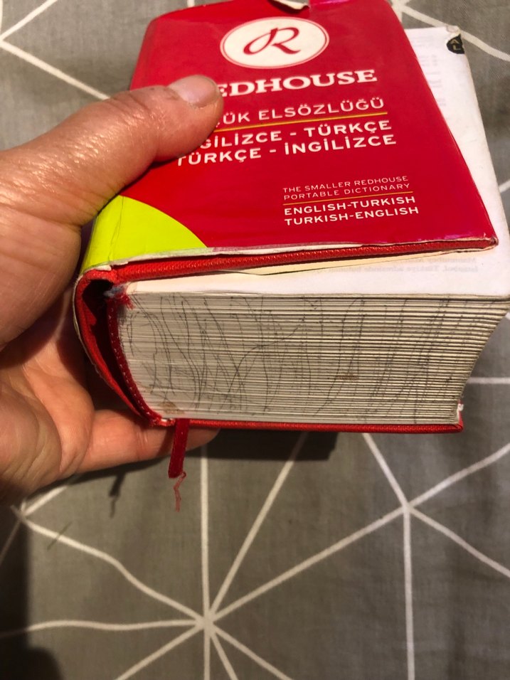 Redhouse İngilizce-Türkçe Küçük El Sözlüğü - Görsel 2