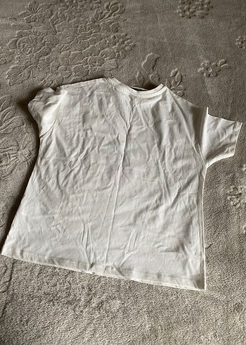 LCW 11/12 yaş kız çocuk tişört etiketi üzerinde - Görsel 4