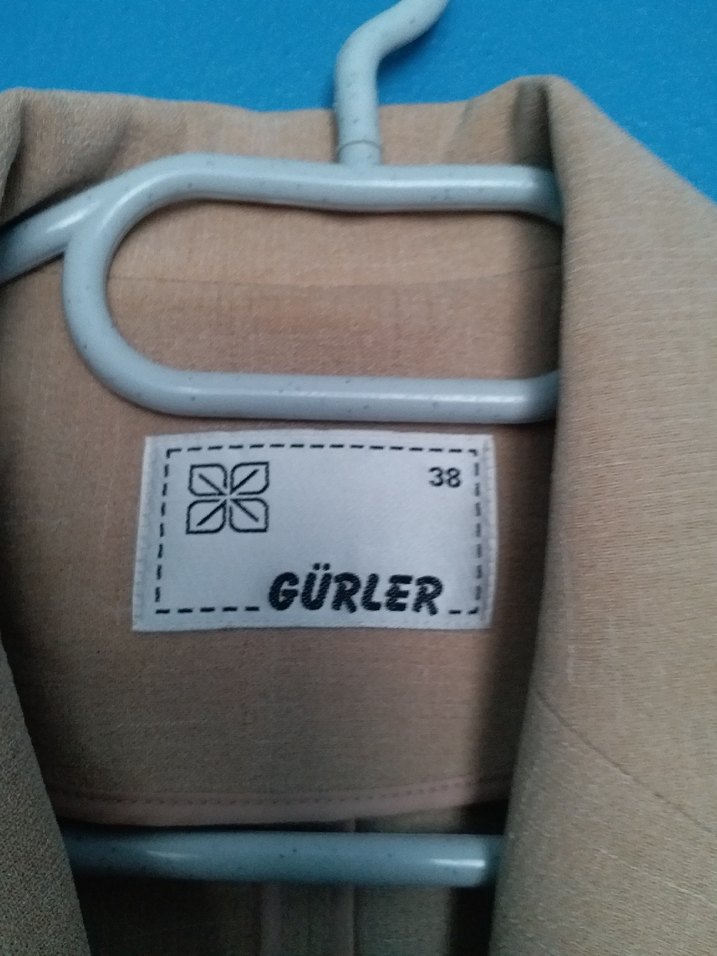 Bej Kadın Uzun Düğmeli İnce Ceket - Görsel 2