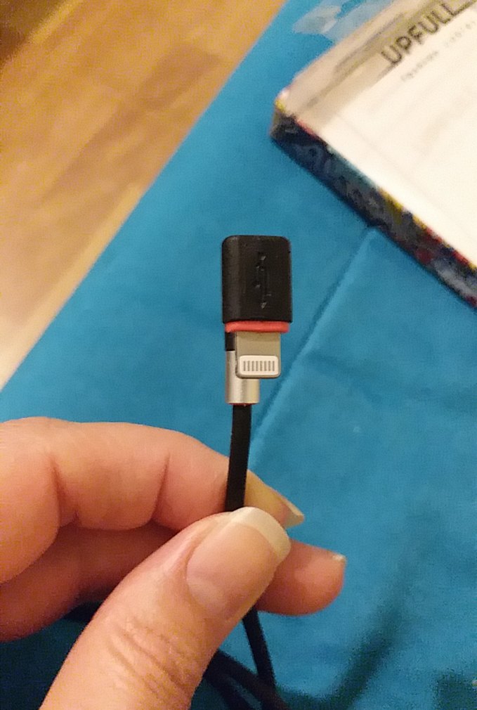 UPFULL Siyah Lightning Şarj Kablosu 1m - Görsel 4