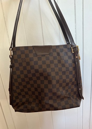 Louis Vuitton Kahverengi Deri Kareli Tokalı Kadın Çantası
