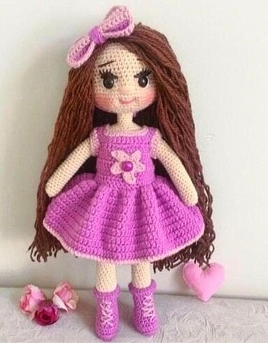 Amigurumi oyuncak bebek