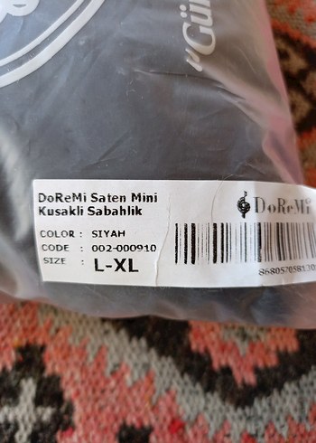 Siyah Parlak saten sabahlık - Görsel 3