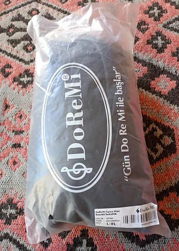 Siyah Parlak saten sabahlık - Görsel 2