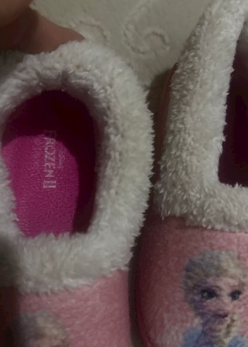 Kız Çocukları İçin Peluş Detaylı Sıcak Terlikler - Görsel 2