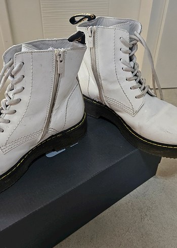 Greyder 37 numara Kadın Beyaz Bağcıklı Bot - Görsel 5