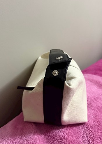 Beyaz Minimalist Fermuarlı Kadın Çantası - Görsel 2