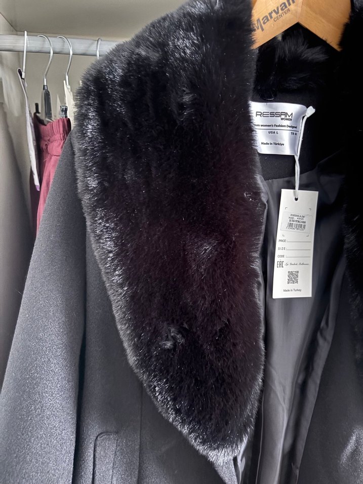 Ressam Kadın Siyah Kürk Ceket - Görsel 2