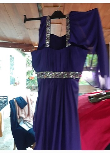 42 Beden Elbise 