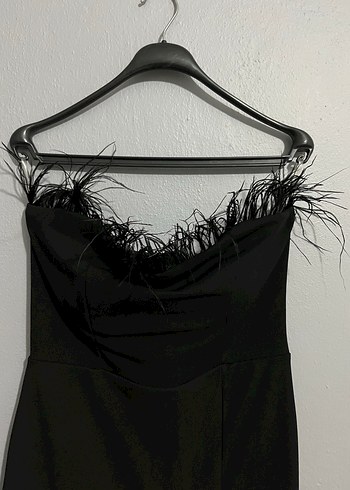 Siyah Kürklü Straplez Uzun Abiye Elbise - Görsel 2