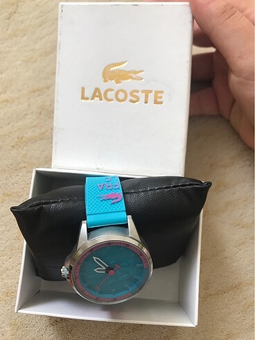 Lacoste Saat