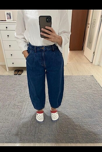 Zara Slouchy Jean