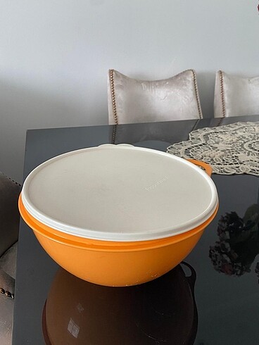 TUPPERWARE 4.5 LT