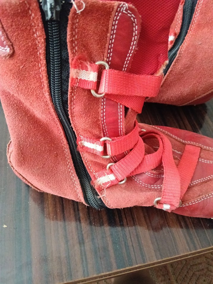 Kırmızı Tokalı Erkek-kadin Botları - Görsel 4