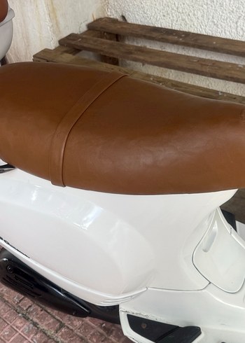 VESPA ET4 koltukBej Deri - Görsel 8