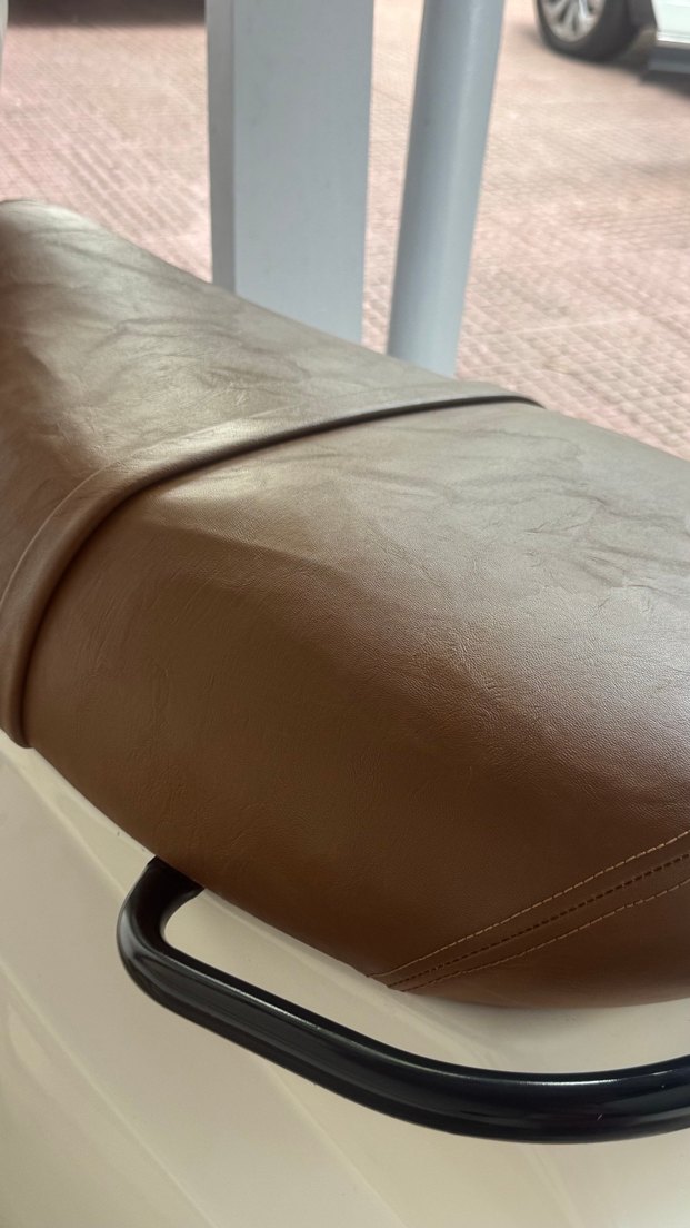 VESPA ET4 koltukBej Deri - Görsel 5