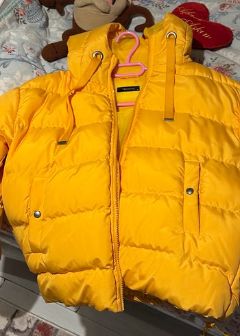 Sarı Düğmeli Kadın Kışlık Mont - Görsel 4