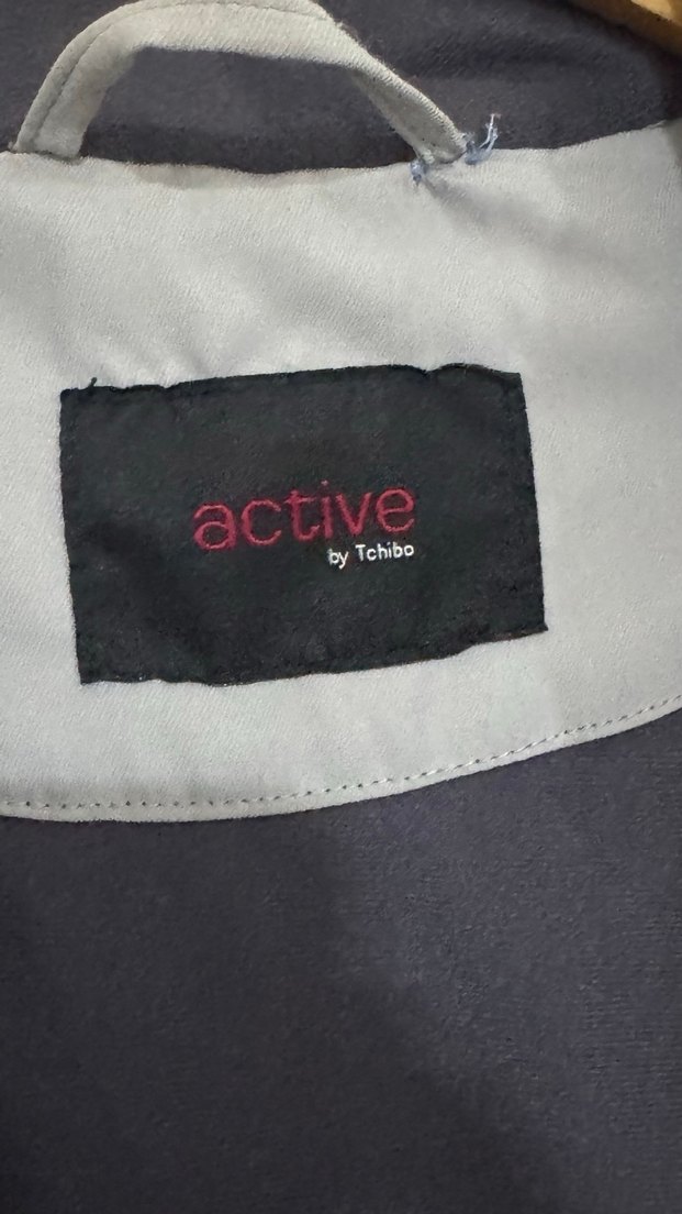 Gri Detaylı Beyaz Spor Kadın Mont - Görsel 5