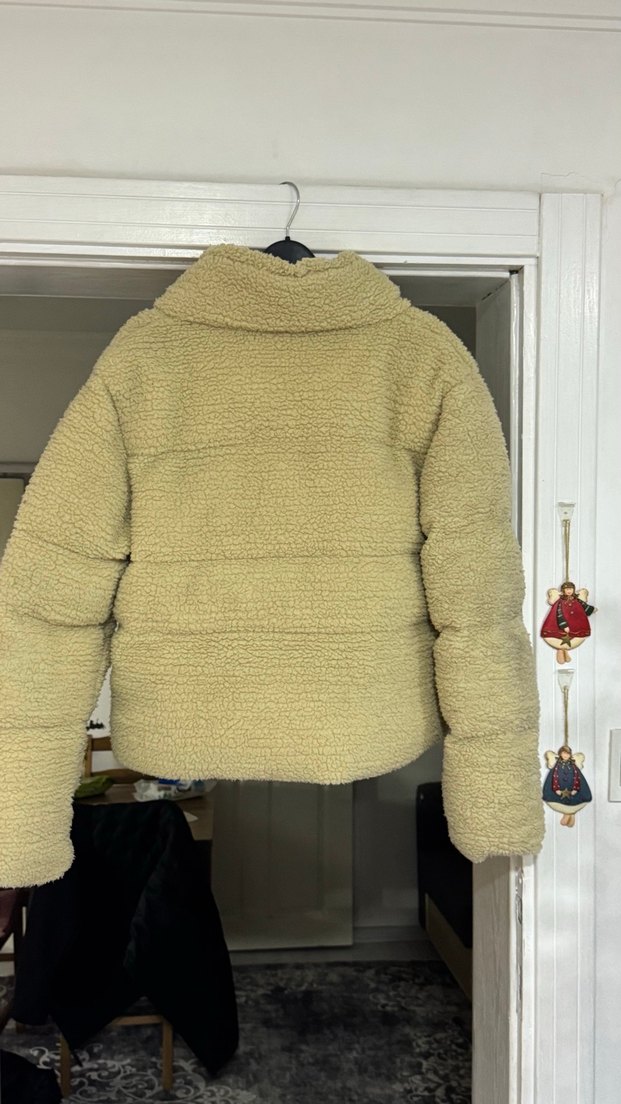 Bej Yumuşak Kumaşlı Kadın Mont - Görsel 3