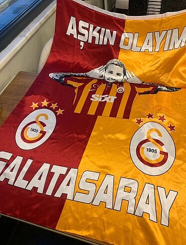 Şampiyon Galatasaray İcardi Bayrağı