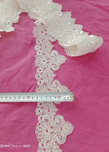 açık kırem Fransız güpür dantel 2.5mr - Görsel 2