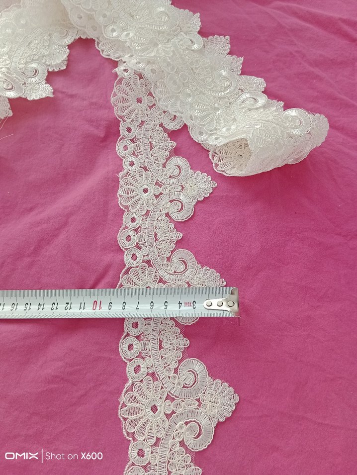 açık kırem Fransız güpür dantel 2.5mr - Görsel 2