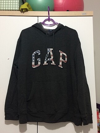 Gap Sweatshirt