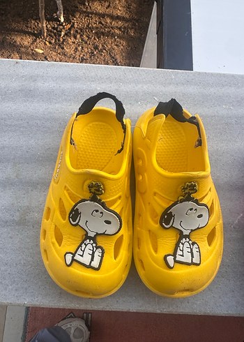 Sarı Kaydırmaz Bantlı Erkek Çocuk Terliği - Görsel 2