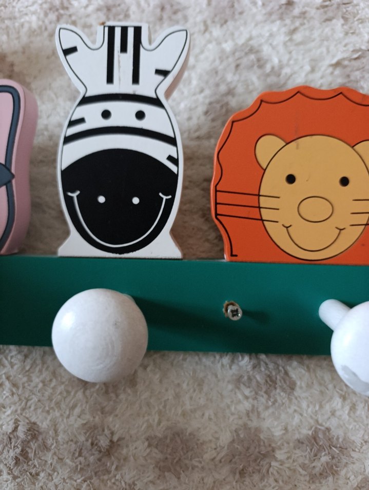 ahşap çocuk odası askılık - Görsel 3