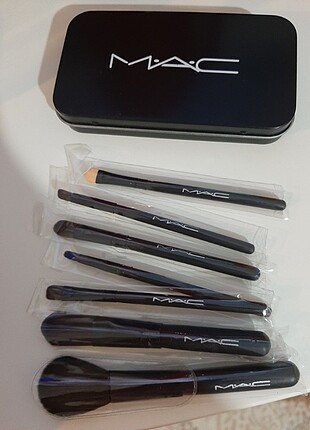 Mac 7li makyaj fırçası