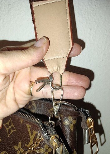 Beden Louis Vuitton askılı çanta
