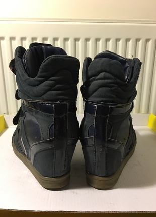 Markasız Ürün LACİVERT SNEAKERS 38 NO DERİ - SÜET HEM SPOR HEM CASUAL