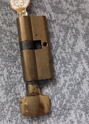 Bej ve Gri Erkek Anahtarlık - Görsel 2