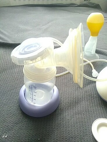 Lansinoh sut sağma makinası çok kullanışlı yanında el sağma hedi - Görsel 4