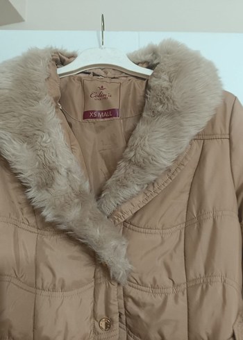 Bej Kürklü Kısa Kadın Kışlık Mont - Görsel 4