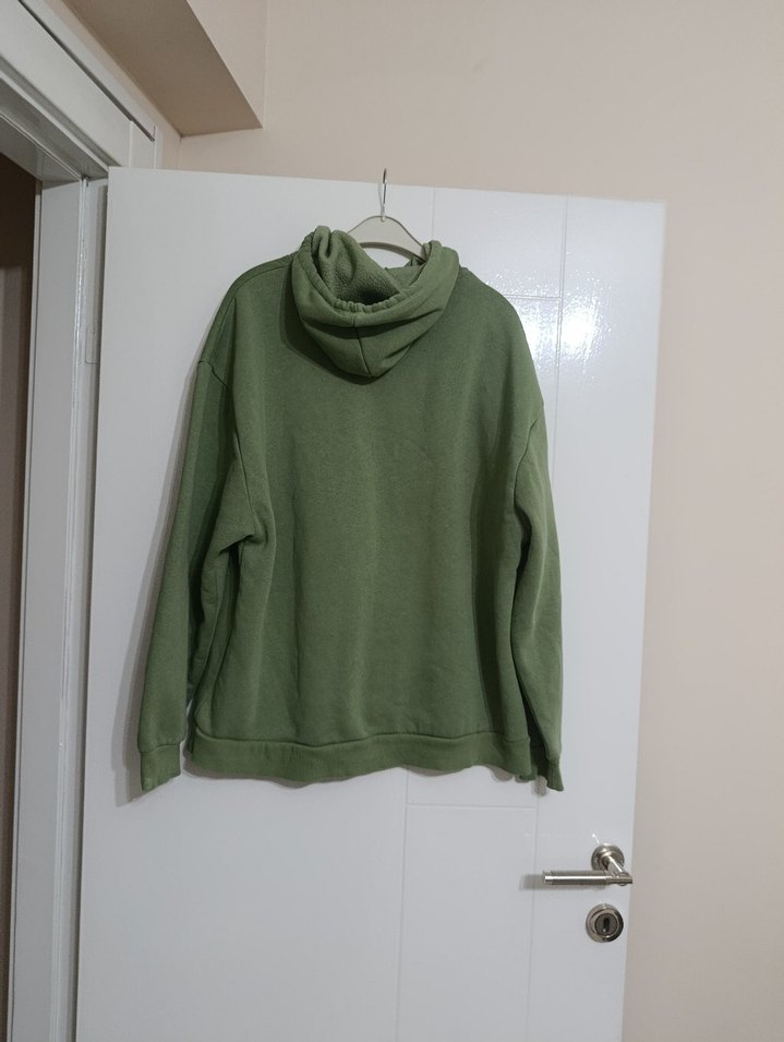 Kadın Yeşil Kapüşonlu Sweatshirt - Görsel 2